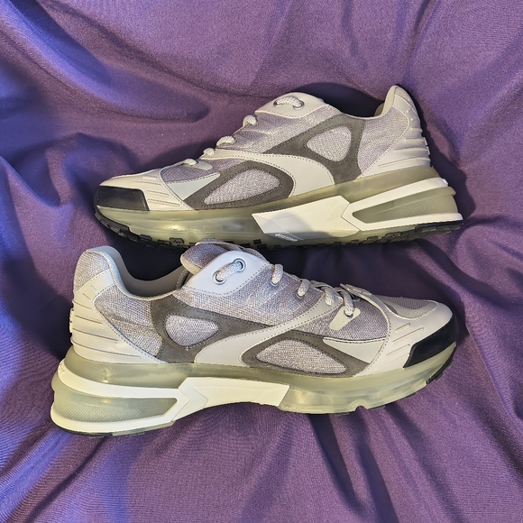 Givenchy Giv 1 Tr Low Top Sneakers - Picture 11 of 12